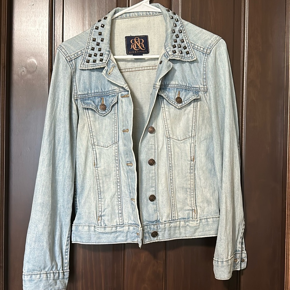 Rock & Republic Studded Collar Jean Jacket - size xs
